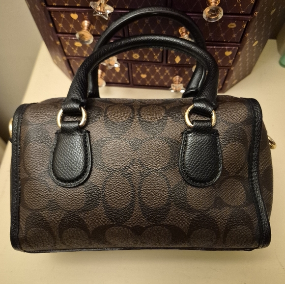 COACH BABY BENNET SATCHEL - Picture 2 of 9